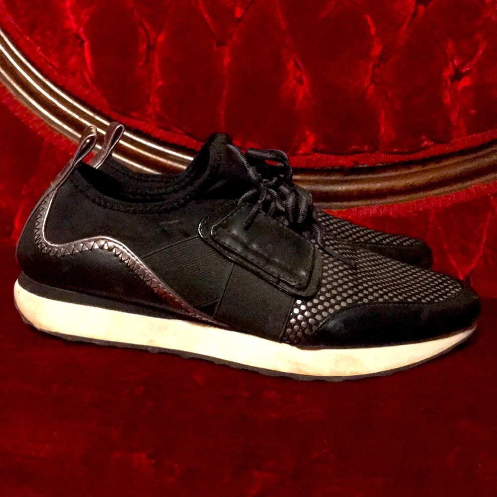 Air Underground shoes size 10
